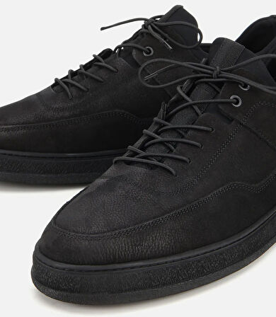 Erkek Nubuk Deri Siyah Rahat Tabanlı Spor Ayakkabı