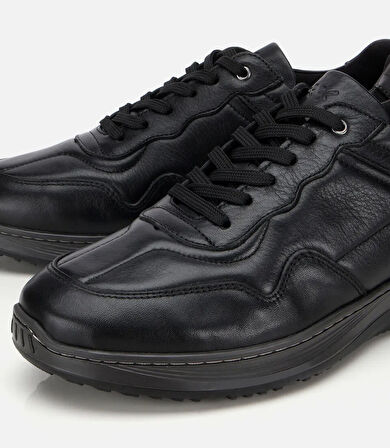 Erkek Deri Siyah Dikiş Detaylı Comfort Spor Ayakkabı