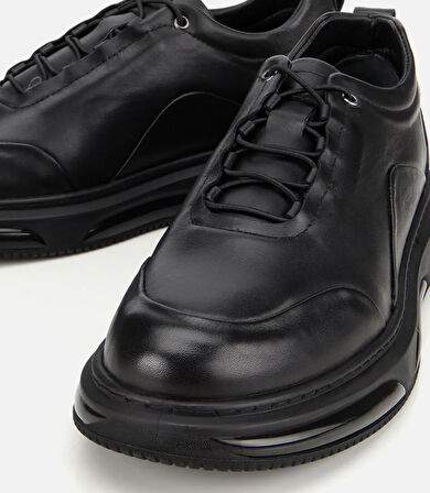 Erkek Deri Siyah Bağcık Detaylı Comfort Spor Ayakkabı