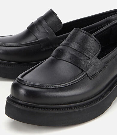 Kadın Deri Siyah Kalın Tabanlı Klasik Loafer
