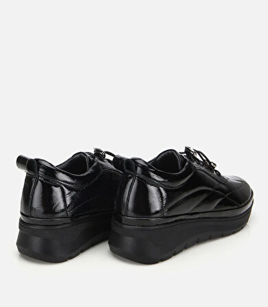 Kadın Rugan Deri Siyah Dolgu Topuklu Spor Ayakkabı