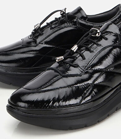 Kadın Rugan Deri Siyah Dolgu Topuklu Spor Ayakkabı