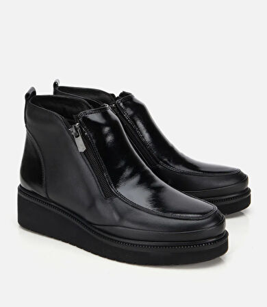 Kadın Deri Siyah Fermuar Detaylı Dolgu Topuklu Bot