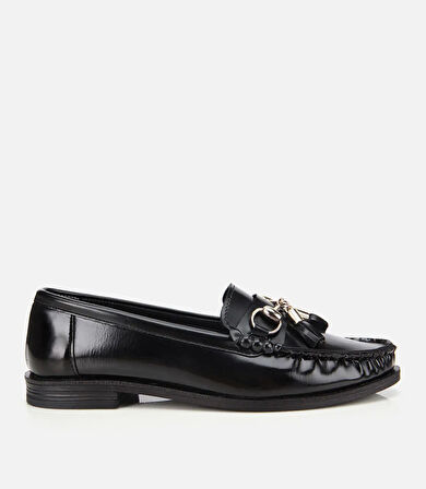 Kadın Rugan Siyah Püsküllü Klasik Loafer