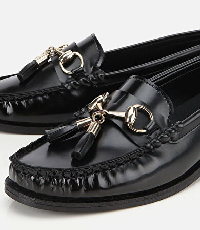 Kadın Rugan Siyah Püsküllü Klasik Loafer