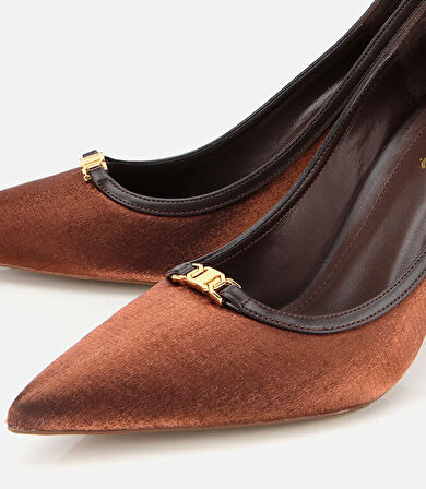 Kadın  Saten Açık Kahverengi Gold Detaylı Yüksek Topuklu Stiletto