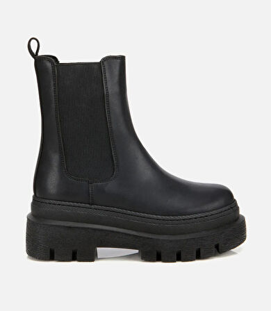 Kadın Siyah Lastik Detaylı Kalın Tabanlı Düz Bot