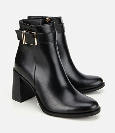 Kadın Siyah Tokalı Topuklu Bilekte Bot