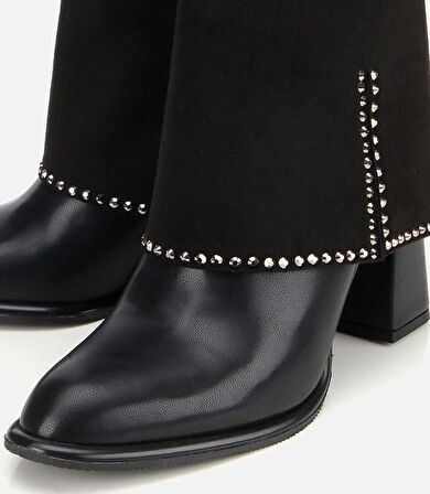 Kadın Siyah Pantolon Görünümlü Zımbalı Kalın Topuklu Bot