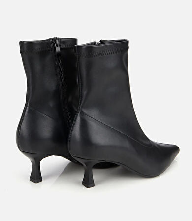 Kadın Siyah Streç Fermuarlı Bilekte Kısa Topuklu Bot