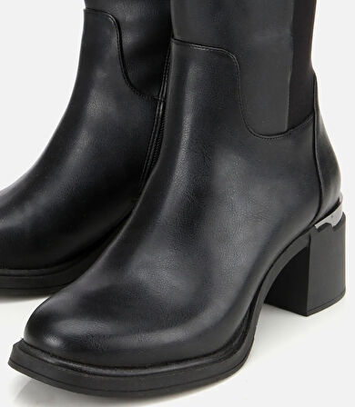 Kadın Siyah Streç Metal Detaylı Topuklu Çizme