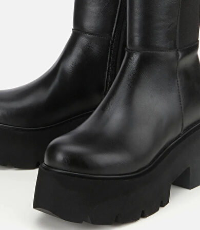 Kadın Siyah Streç Kalın Tabanlı Düz Çizme