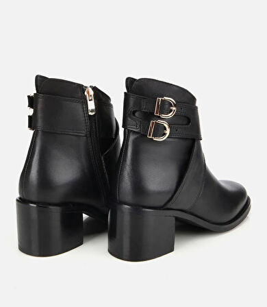 Kadın Deri Siyah Tokalı Bilekte Düz Bot