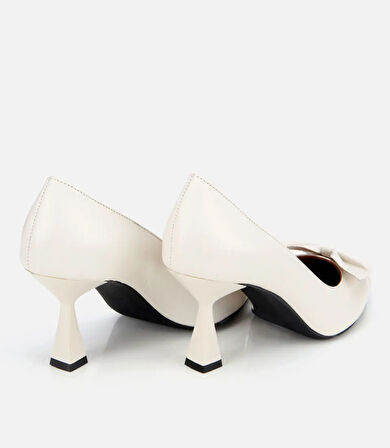 Kadın Deri Ekru Fiyonk Detaylı İnce Topuklu Stiletto