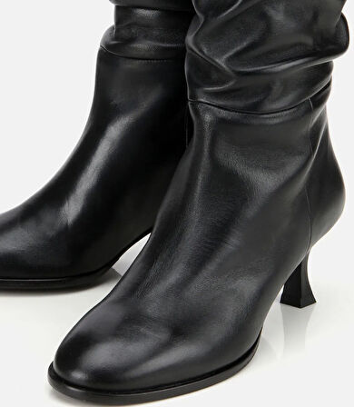 Kadın Deri Siyah Kırışık İnce Topuklu Çizme