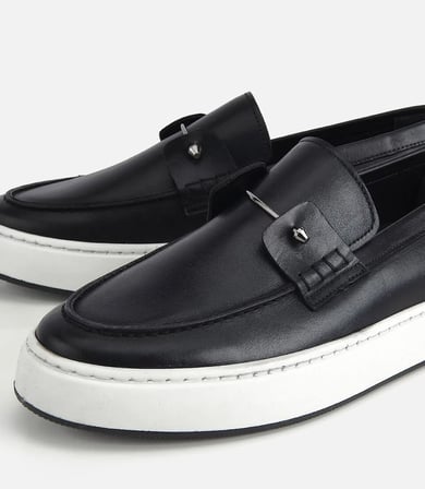 Erkek Deri Siyah Metal Detaylı Günlük Loafer