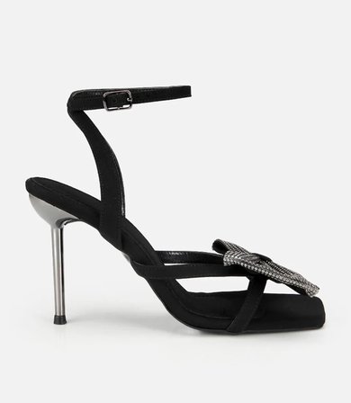 Kadın Siyah Taşlı Fiyonk Detaylı İnce Topuklu Stiletto