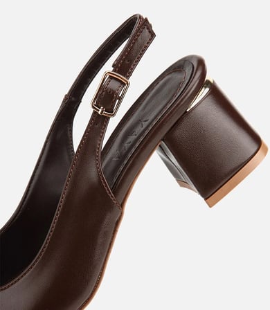 Kadın Kahverengi Yuvarlak Burunlu Gold Tokalı Kalın Topuklu Arkası Açık Stiletto