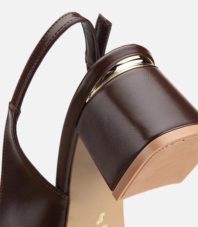 Kadın Kahverengi Yuvarlak Burunlu Gold Tokalı Kalın Topuklu Arkası Açık Stiletto