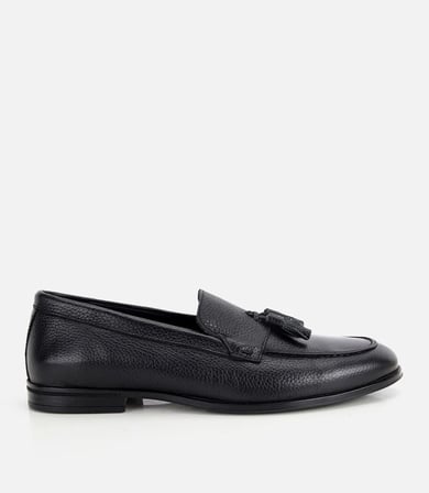 Erkek Deri Siyah Yumuşak Dokulu Püskül Detaylı Klasik Loafer