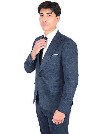 Erkek Dokulu Takım Elbise