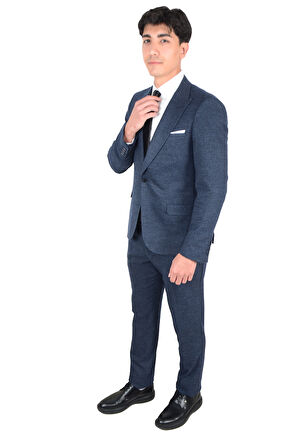 Erkek Dokulu Takım Elbise