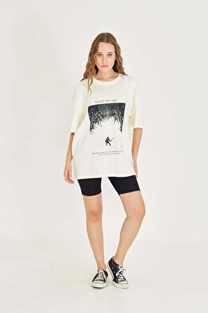 Unisex Aganist The Many Baskılı Oversize Tişört