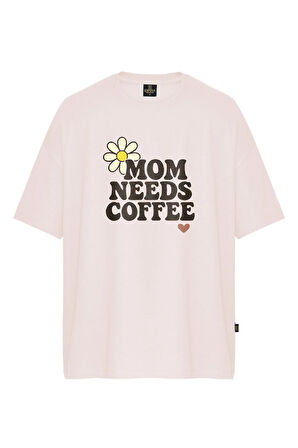 Kadın Mom Needs Coffee Baskılı Oversize Tişört