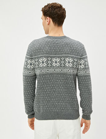 Bisiklet Yaka Kazak Etnik Desenli Yün Karışımlı