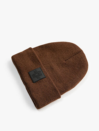 Basic Bere Slogan Etiket Baskılı Katlama Detaylı