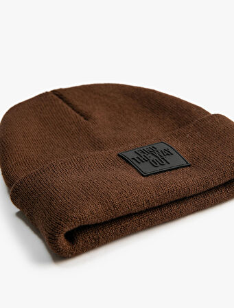 Basic Bere Slogan Etiket Baskılı Katlama Detaylı