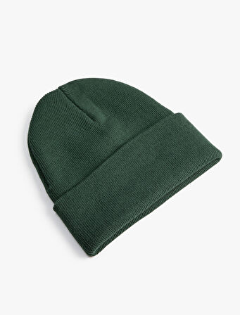 Akrilik Örgü Bere Köpek İşlemeli Katlama Detaylı