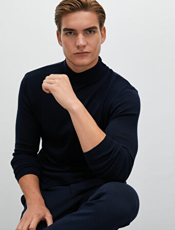 Yarım Balıkçı Yaka Kazak Dokulu Uzun Kollu