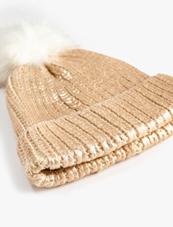 Parlak Triko Bere Lastikli Peluş Ponponlu