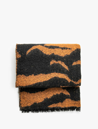 Atkı Zebra Desenli Yumuşak Dokulu Püsküllü