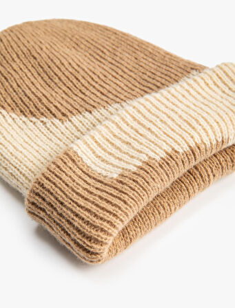 Triko Bere Renk Bloklu