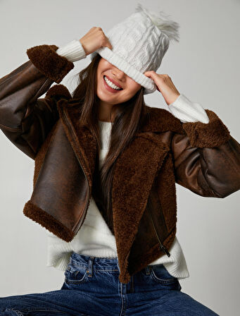 Ponponlu Saç Örgü Bere