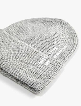 Lastikli Örgü Bere Kenarları Katlı