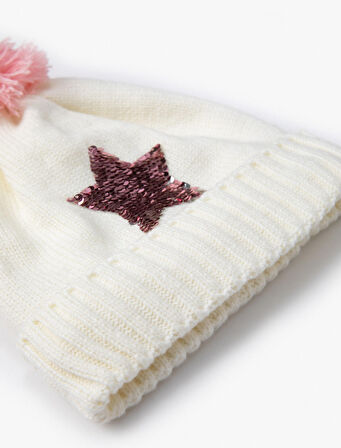 Ponponlu Bere Yıldız Detaylı Pullu Payetli 