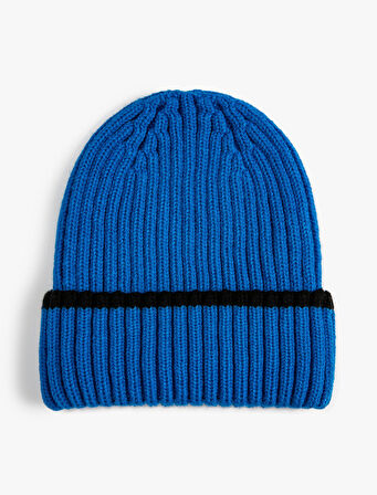 Akrilik Örgü Bere Katlamalı Şerit Detaylı