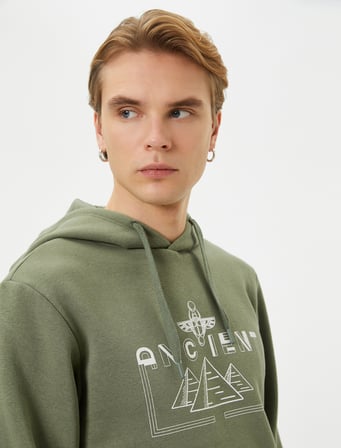 Arkası Baskılı Hoodie Mitoloji Temalı Kanguru Cep Detaylı