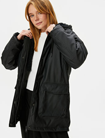 Kapüşonlu Outdoor Mont Fermuarlı Çıtçıt Düğmeli Kapaklı Cepli