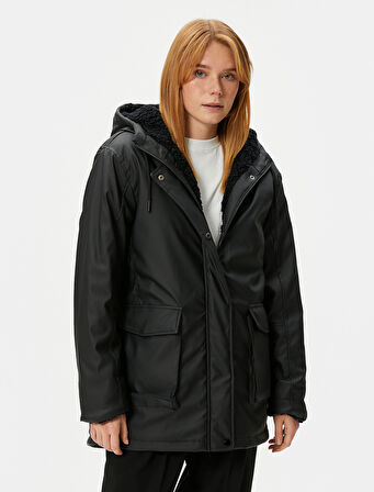 Kapüşonlu Outdoor Mont Fermuarlı Çıtçıt Düğmeli Kapaklı Cepli