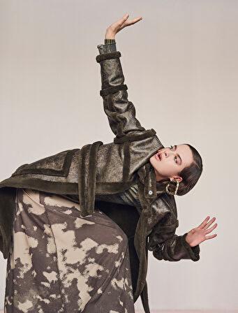 Transparan Bluz Astarlı Uzun Kollu Düz Yaka Baskılı