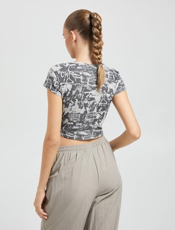 Crop Tişört Baskılı Slim Fit Bisiklet Yaka Kısa Kollu
