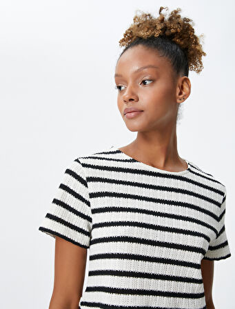 Crop Tişört Kısa Kollu Bisiklet Yaka Dokulu