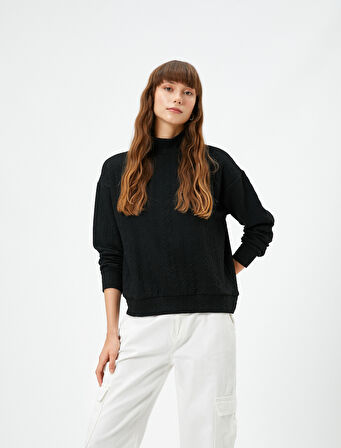 Dik Yaka Sweatshirt Dokulu Uzun Kollu