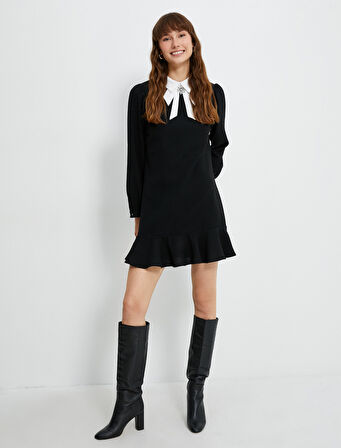 Mini Fırfırlı Elbise Fular Yaka Broş Detaylı Balon Kollu