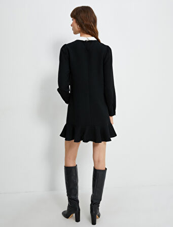 Mini Fırfırlı Elbise Fular Yaka Broş Detaylı Balon Kollu