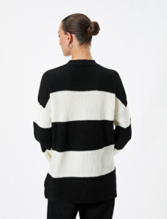 Örgü Kazak Düşük Omuzlu Hafif Dik Yaka 